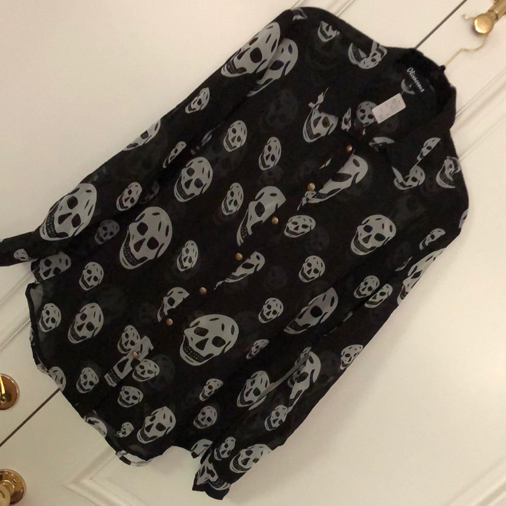 Olivaceous Skull Blouse, size L, NWT